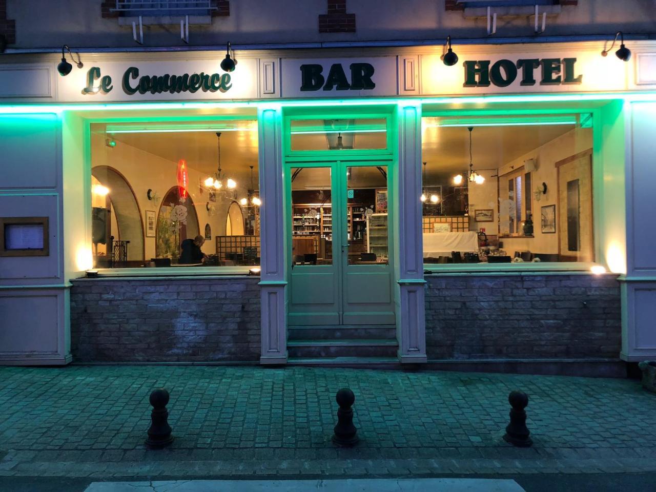 Hotel Le Commerce Bellegarde-du-Loiret Exterior foto